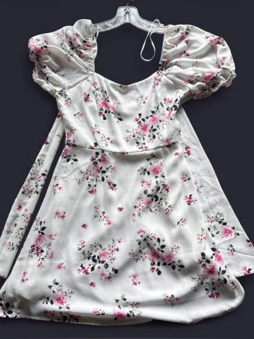 Francesca’s white/Pink Floral puff sleeve dress